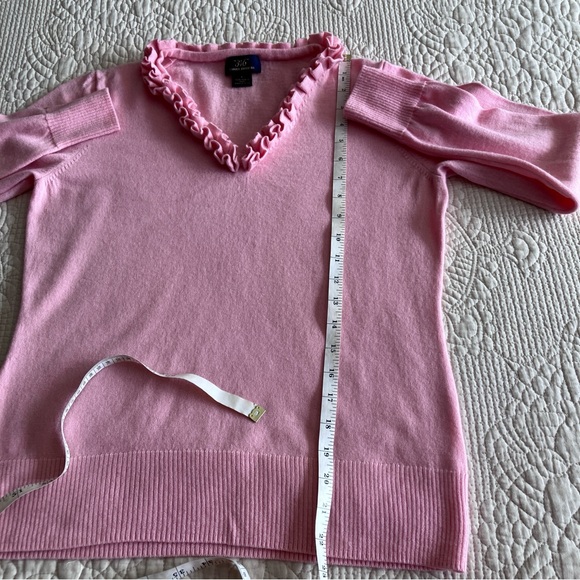 EUC Brooks Brothers “346” pink merino wool vneck sweater with ruffle collar - Picture 8 of 8